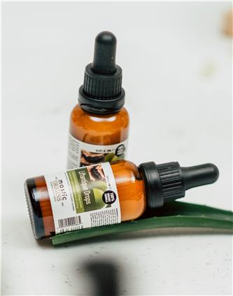 洋乳香賦活緊實精華